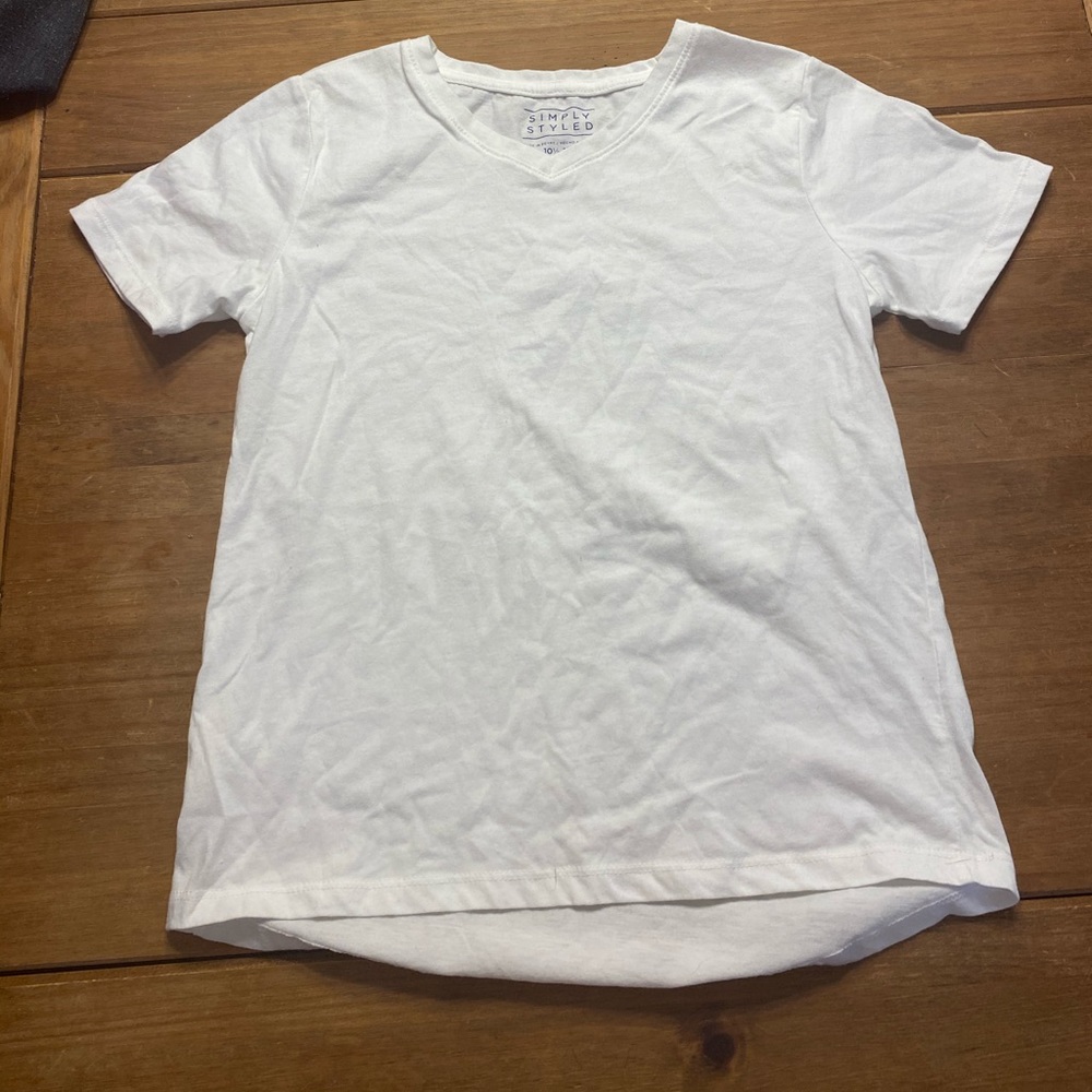 Kids white tee shirt